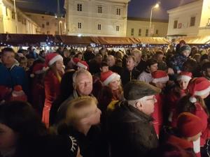 Praznična Sežana okupirala Trg osvoboditve1